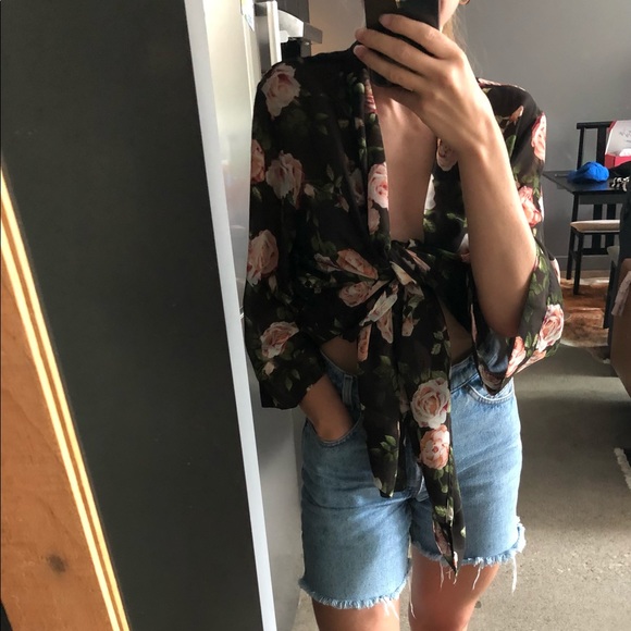 ❌SOLD❌ Blouse/Kimono Similar to For Love and Lemons - Picture 2 of 8